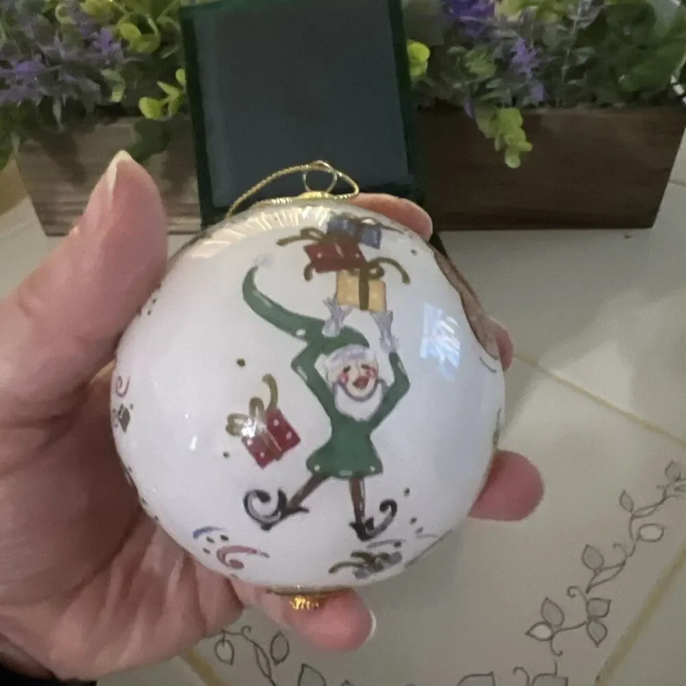 Li Bien Pier 1 Santa Claus Elves Gifts 2002 Glass Ball Christmas Ornament w/ Box